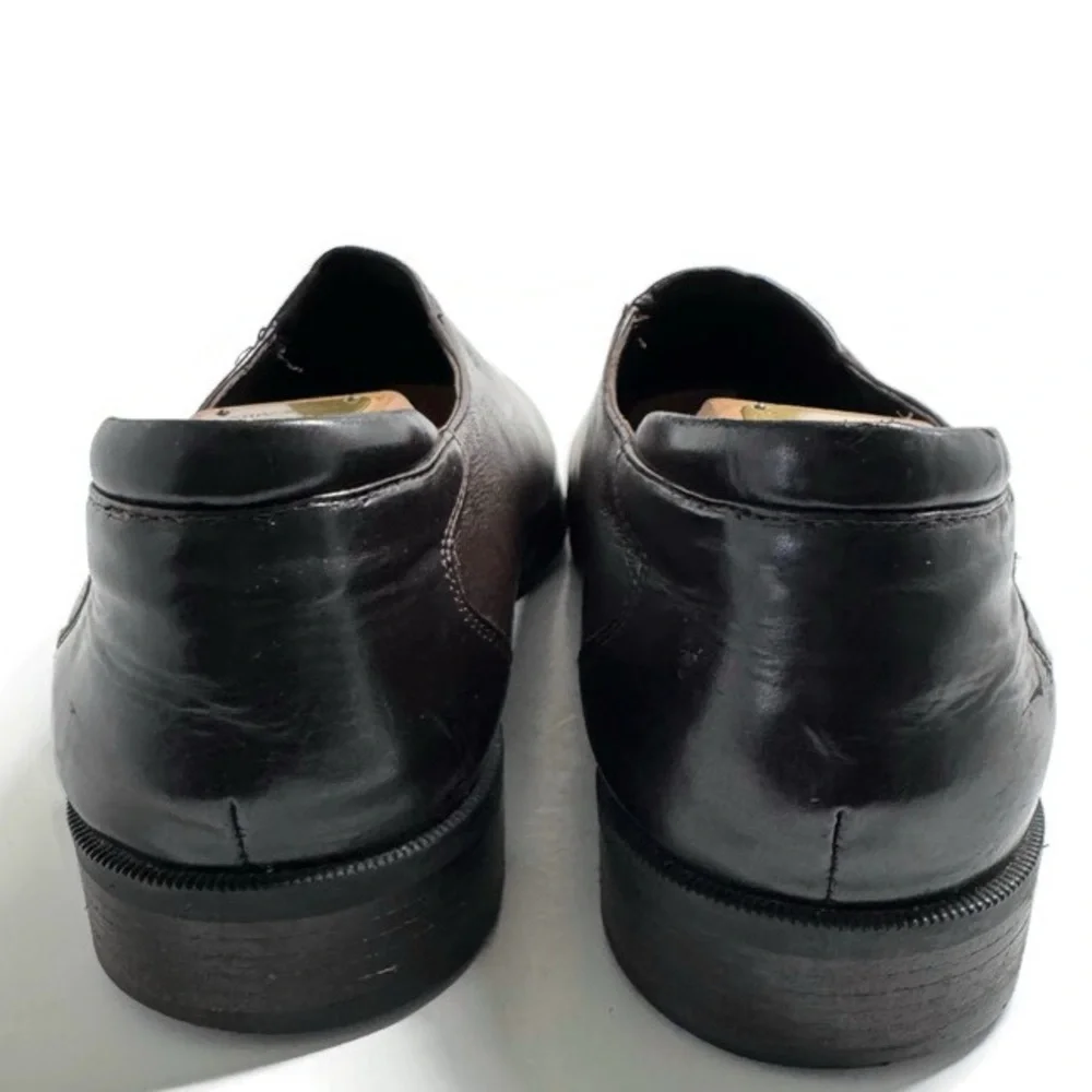 DONALD PLINER BROWN STRETCH LEATHER SLIP ON LOAFERS